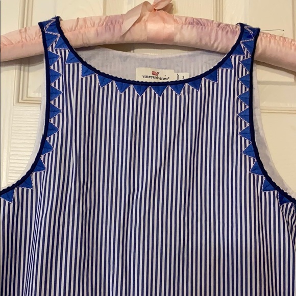 Vineyard Vines geo embroidered striped dress. - Picture 5 of 7